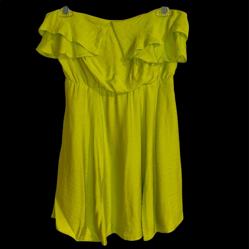 BCBGeneration size 2 cocktail strapless mini dress.